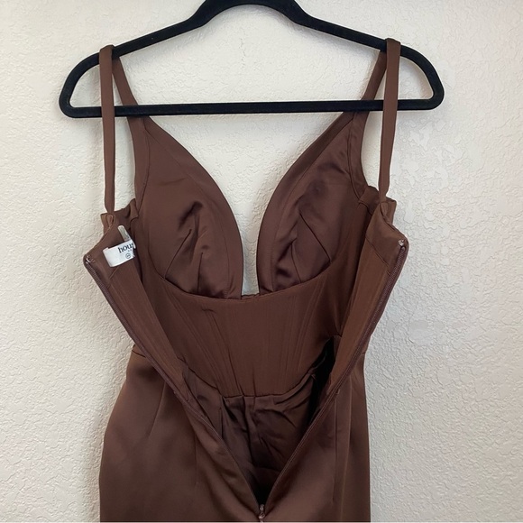 House of CB Faye Satin Pleated Midi Dress Size XS brown $269 NWOT - Picture 9 of 14